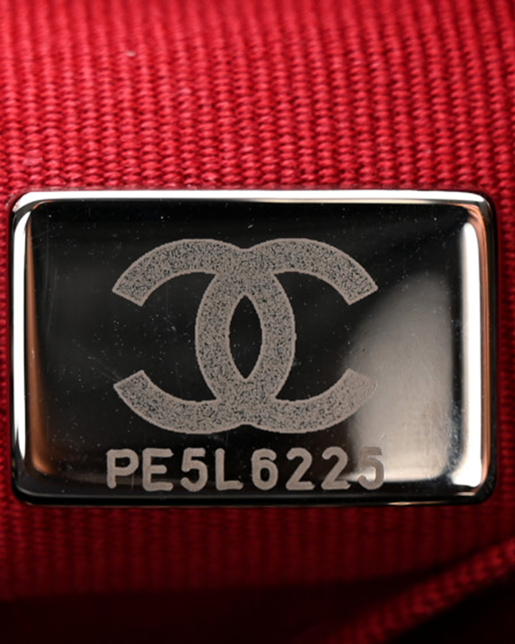 Luxurious CHANEL Small Gabrielle Hobo Bag - Image 5