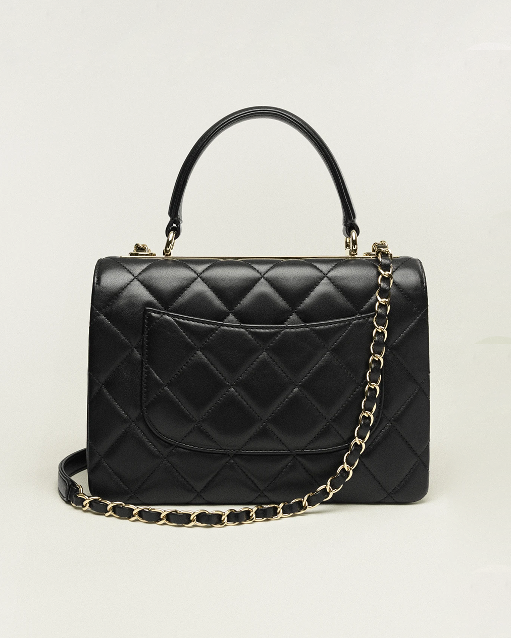 Elegant CHANEL Top Handle Flap Bag - Image 4