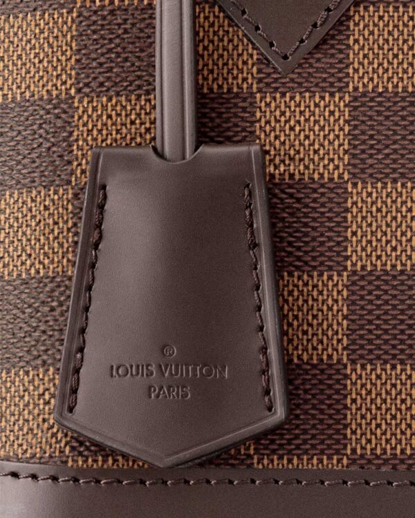 Louis Vuitton Alma BB – Chic and Compact - Image 7