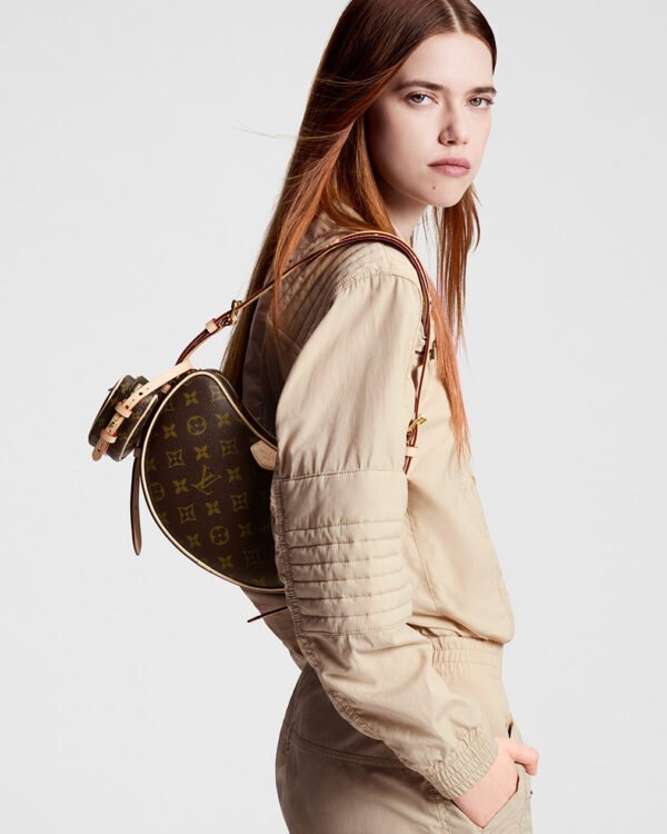 Louis Vuitton CROISSANT medium bag - Image 2