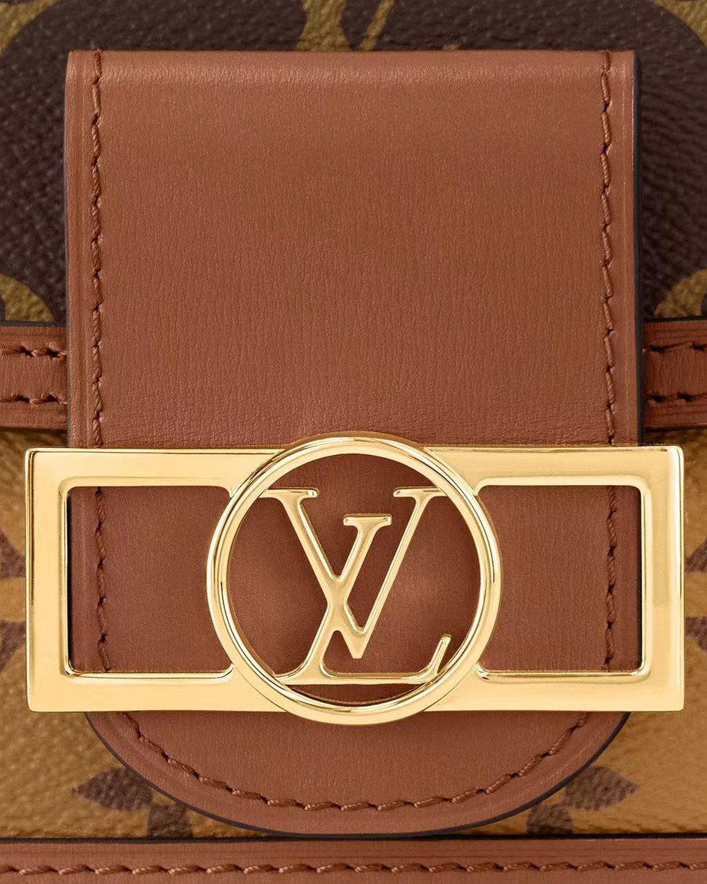 Iconic Louis Vuitton Dauphine East West Handbag - Image 6