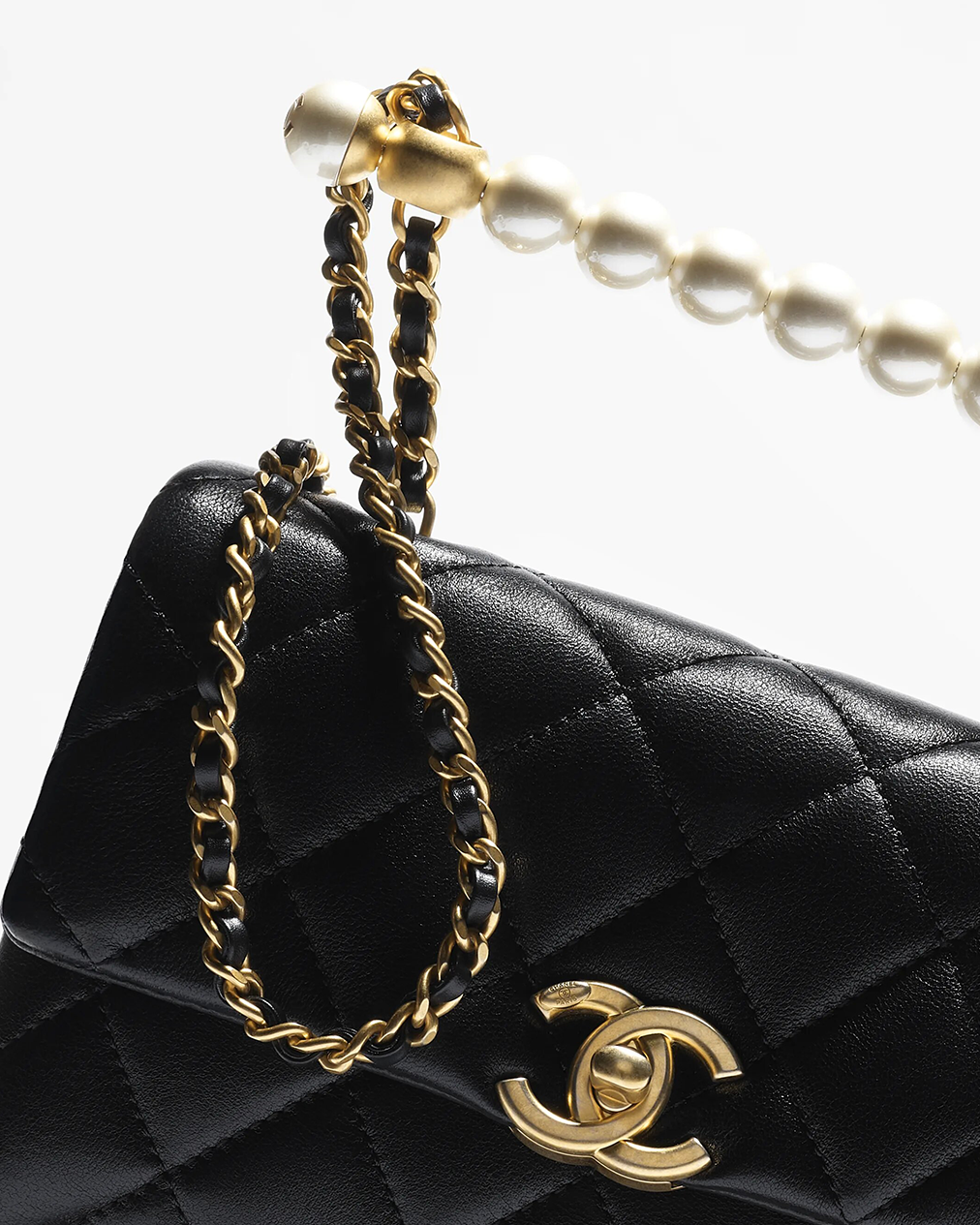 Elegant Chanel Mini Flap Bag - Image 2