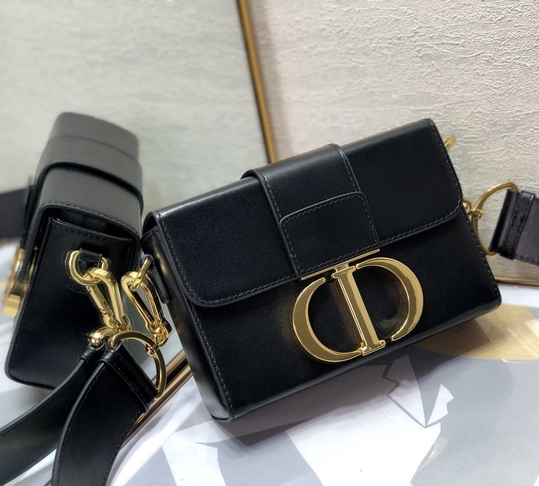 30 MONTAIGNE BOX BAGBlack