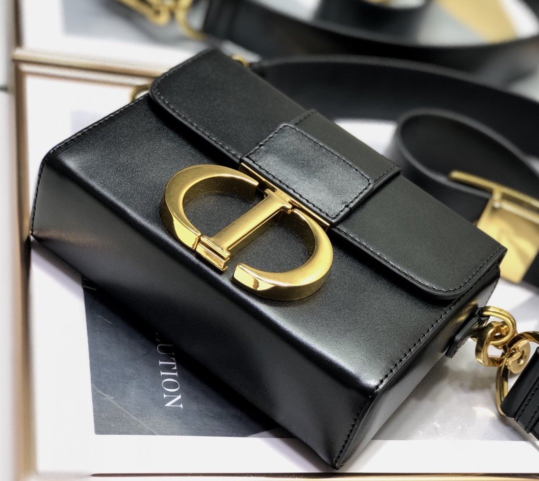30 MONTAIGNE BOX BAGBlack - Image 7