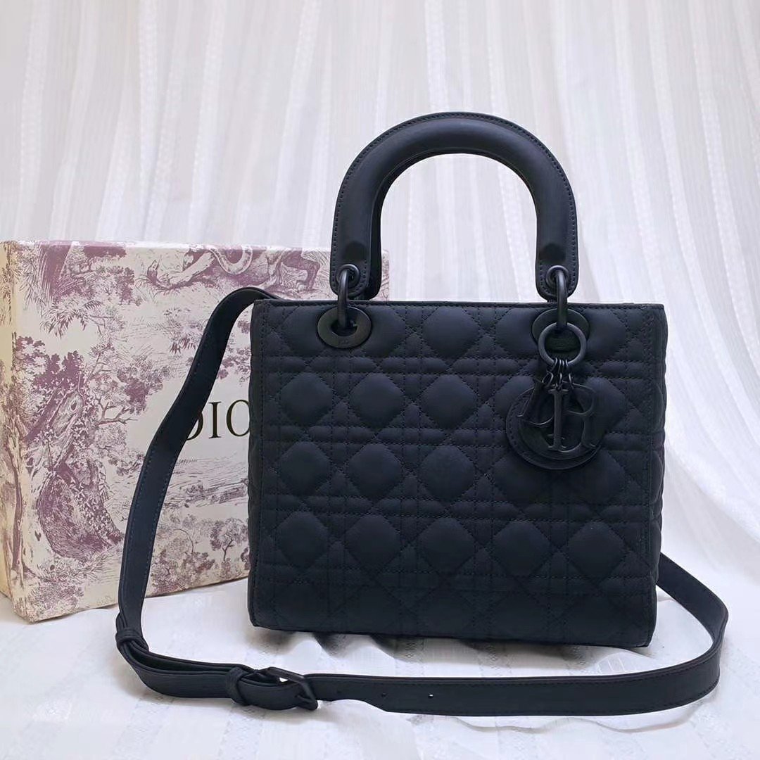 MEDIUM ULTRAMATTE LADY DIOR BAGBlack