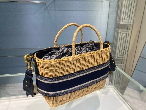 DIOR WICKER BASKET BAGBlue Dior Oblique - Image 3
