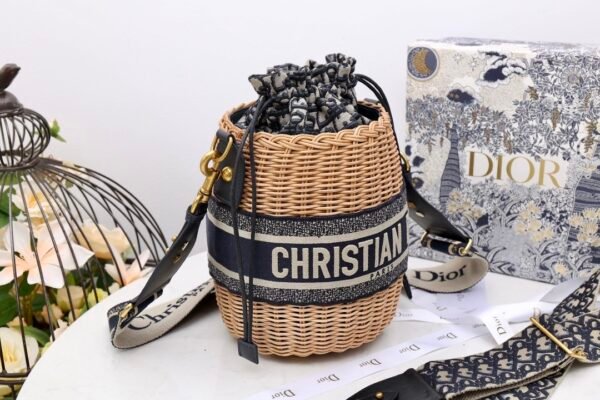 DIOR WICKER BUCKET BAGBlue Dior Oblique - Image 3