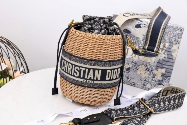 DIOR WICKER BUCKET BAGBlue Dior Oblique - Image 9