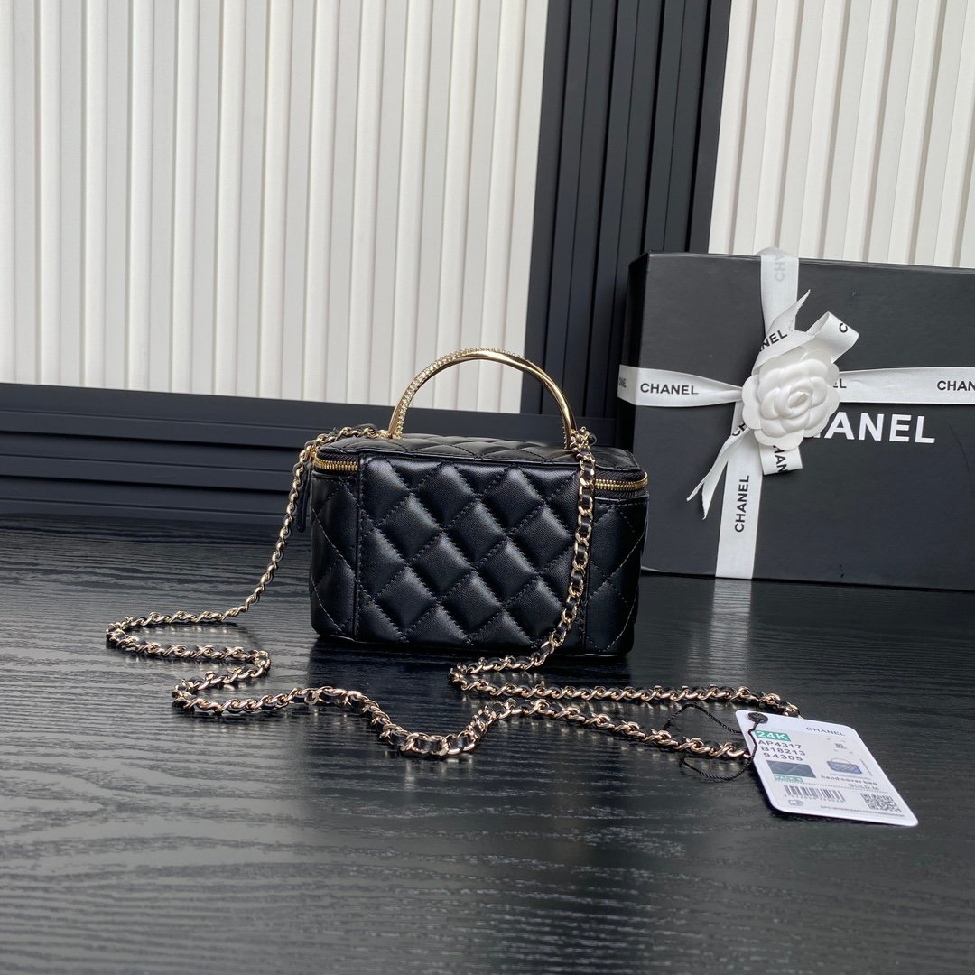 CHANEL - Image 9