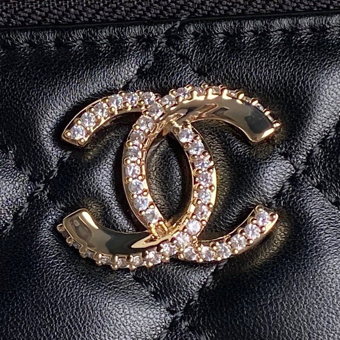 CHANEL - Image 8