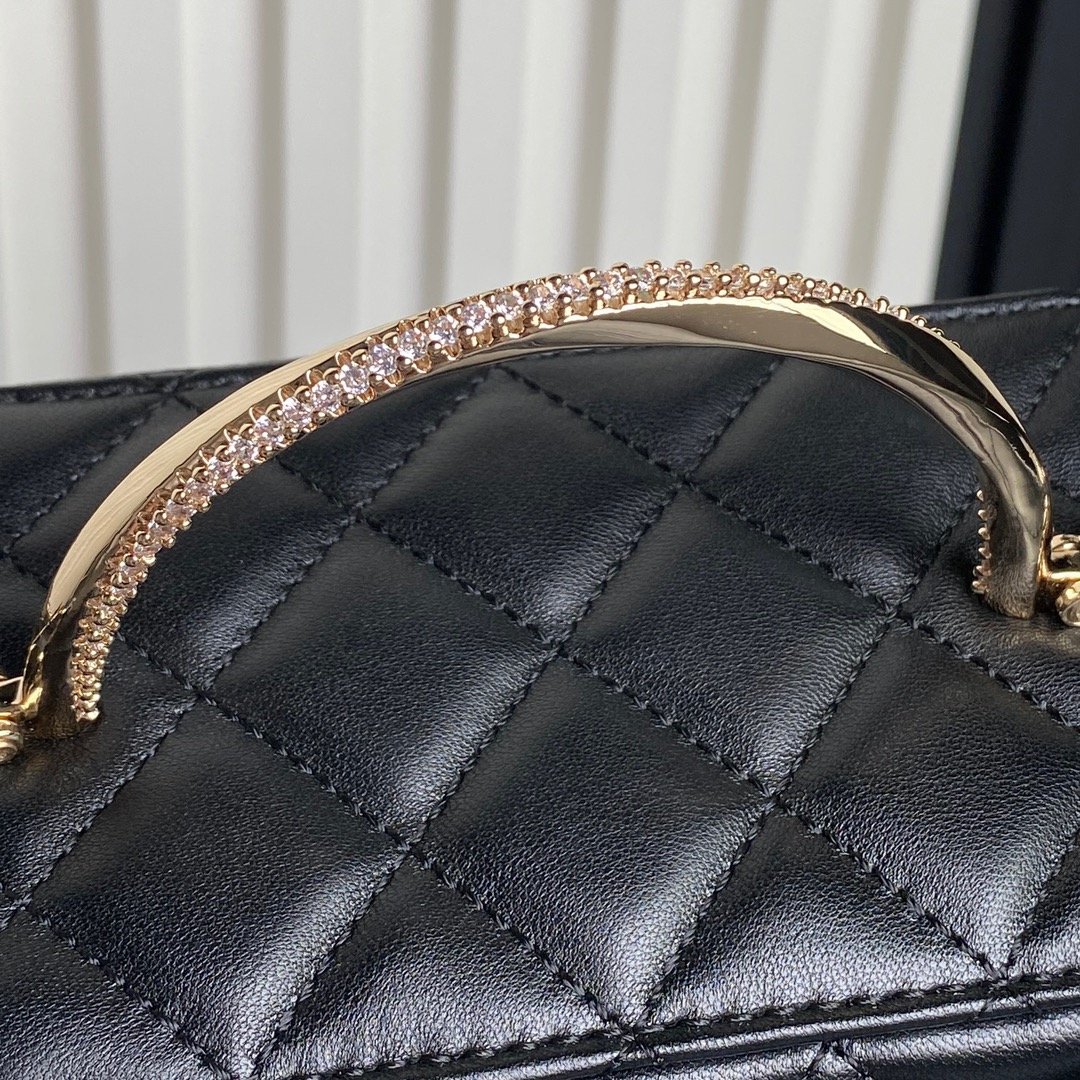 CHANEL - Image 7