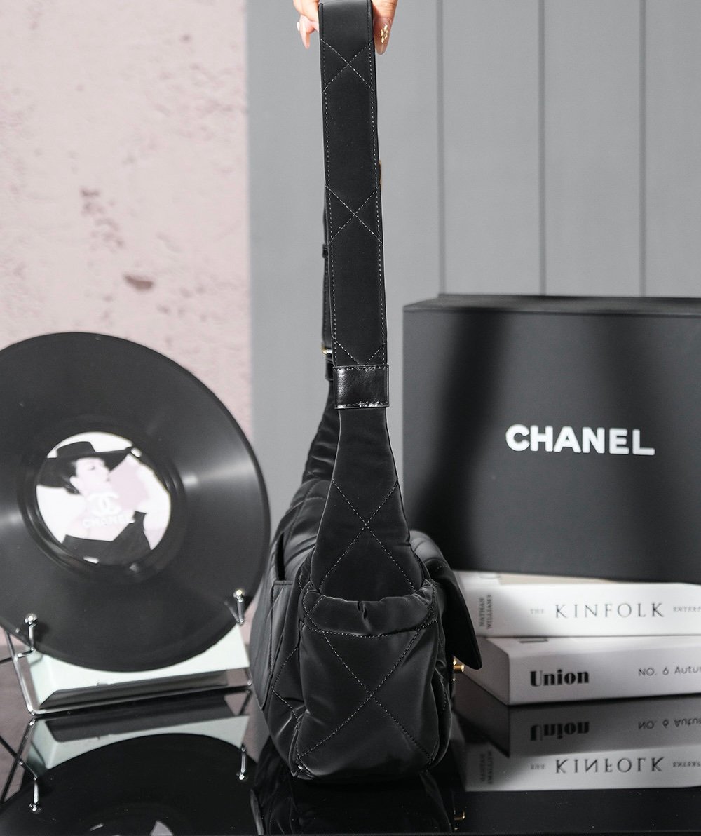 CHANEL - Image 12