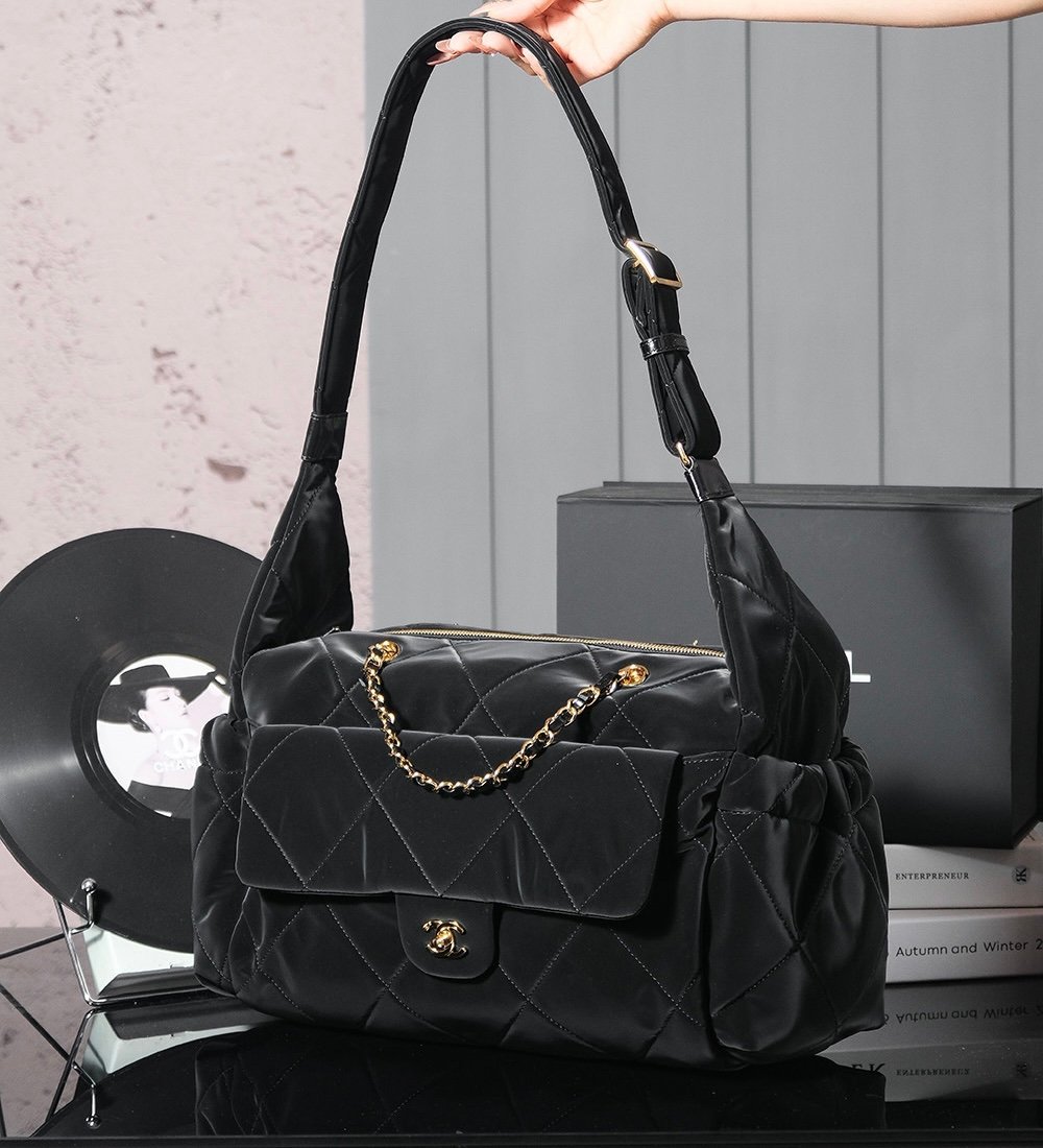CHANEL - Image 9