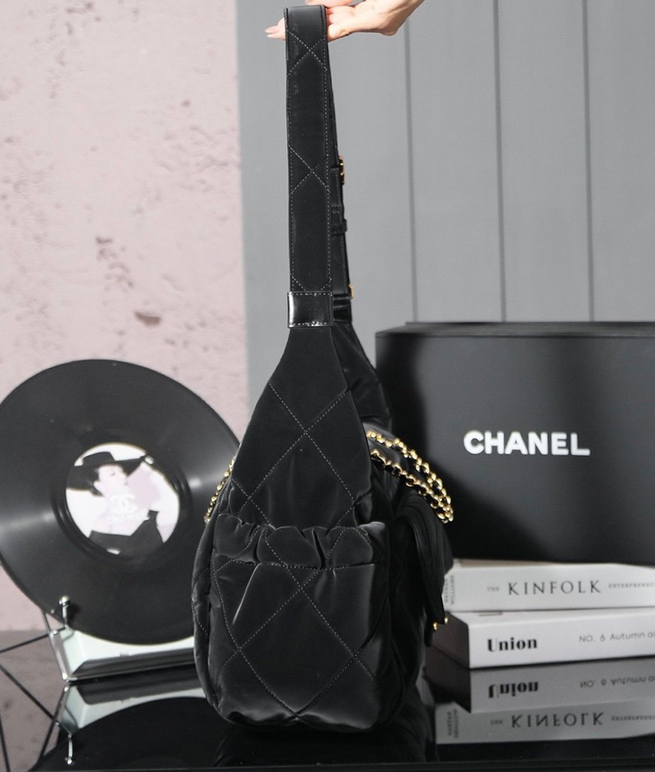 CHANEL - Image 7