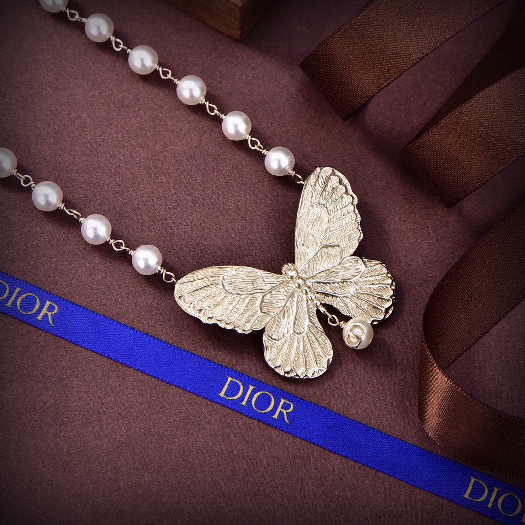 Dior - Image 6