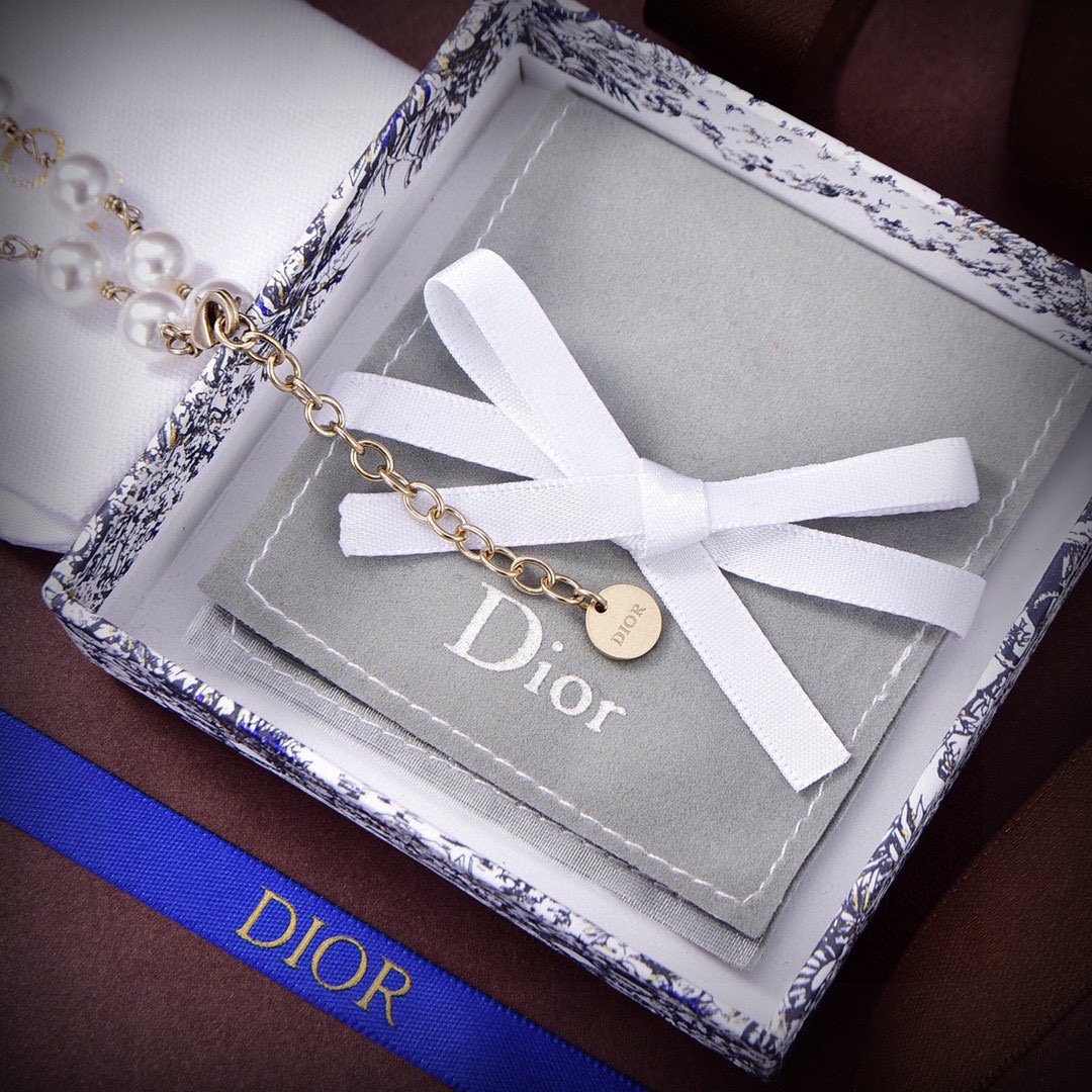 Dior - Image 3