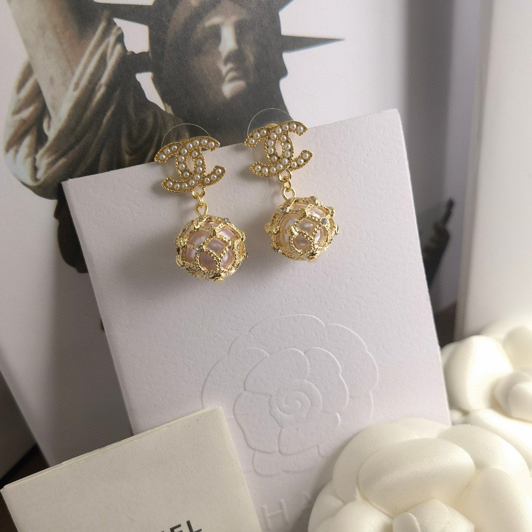 CHANEL - Image 3