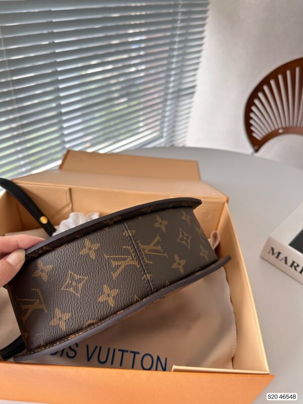 LOUIS VUITTON TILSITT - Image 5