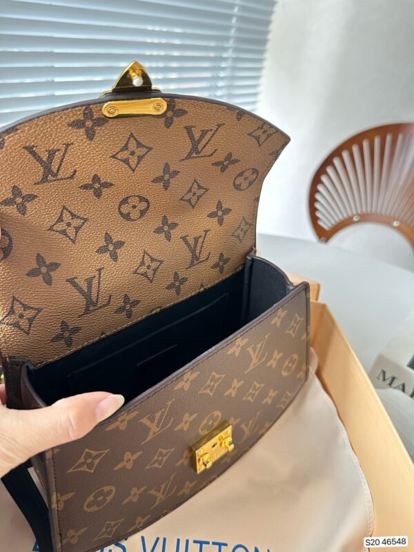 LOUIS VUITTON TILSITT - Image 3