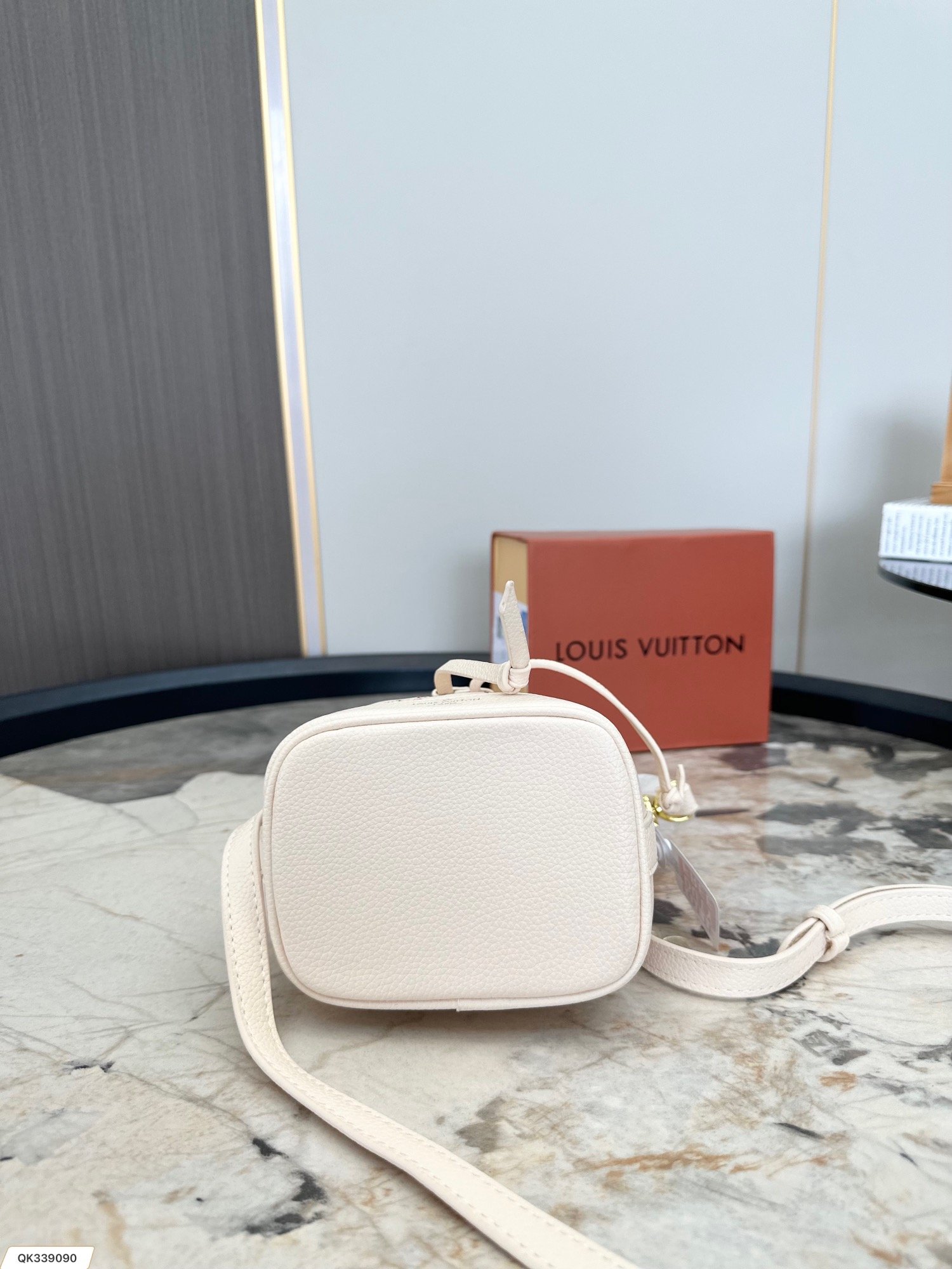 LOUIS VUITTON NOE Nano Noe - Image 5