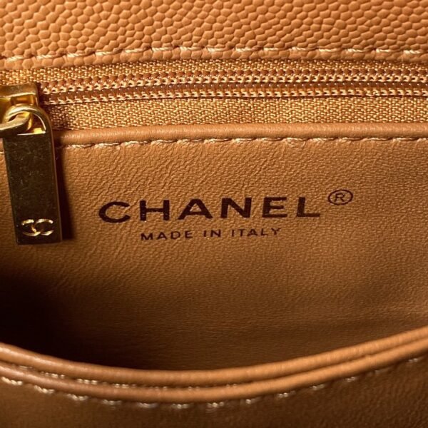 Chanel  Coco Handle Bag 23cm - Image 4