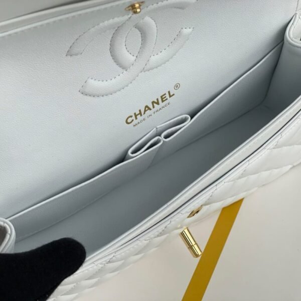 CHANEL Classic Flap Medium(HIGH-END GRADE) - Image 9