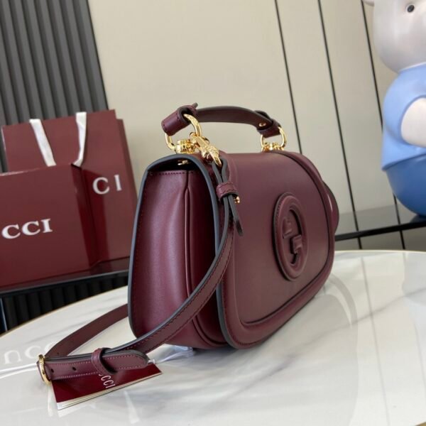 Gucci Blondie Medium Shoulder Bag in Wine Red - Image 2