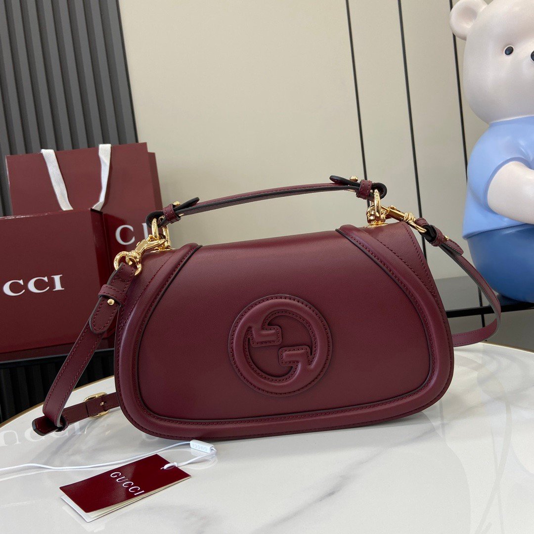 Gucci Blondie Medium Shoulder Bag in Wine Red