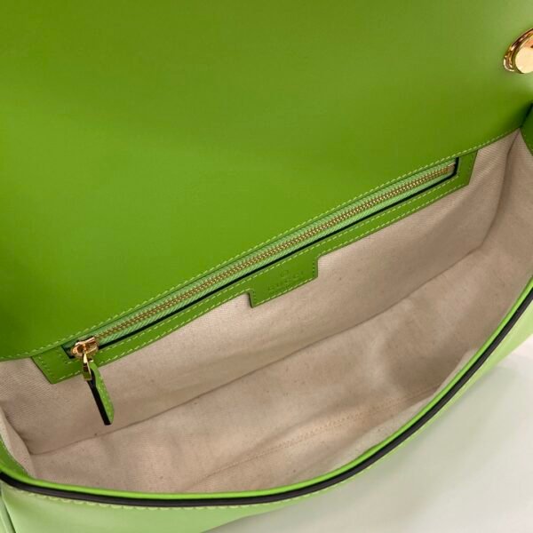 Gucci Blondie Medium Shoulder Bag in Wine green - Image 5